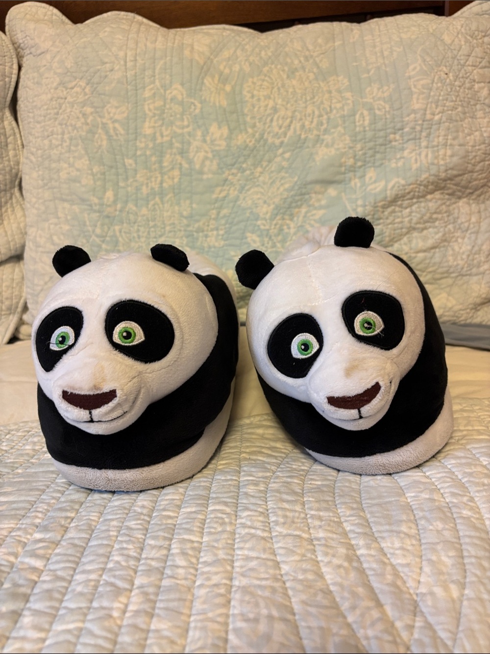 Dreamworks Kids Black & White Panda Plush Slipper Shoes